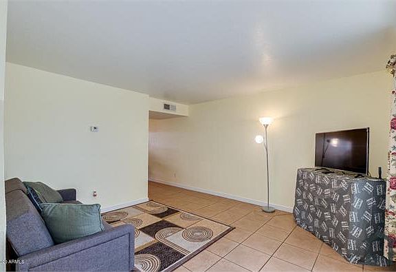 4th image of 3840 N 43rd Ave APT 17