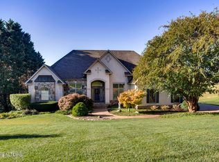 180 Goldfinch Ln, Vonore, TN 37885