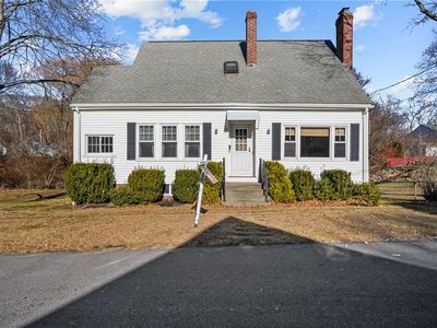 211 Chandler Ave, Pawtucket, RI, 02860