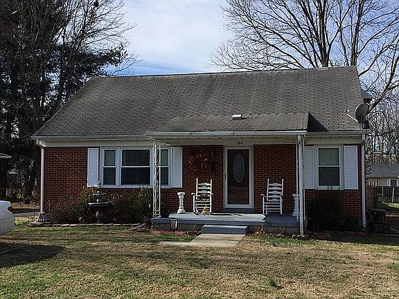 2nd image of 104 Combs Blvd