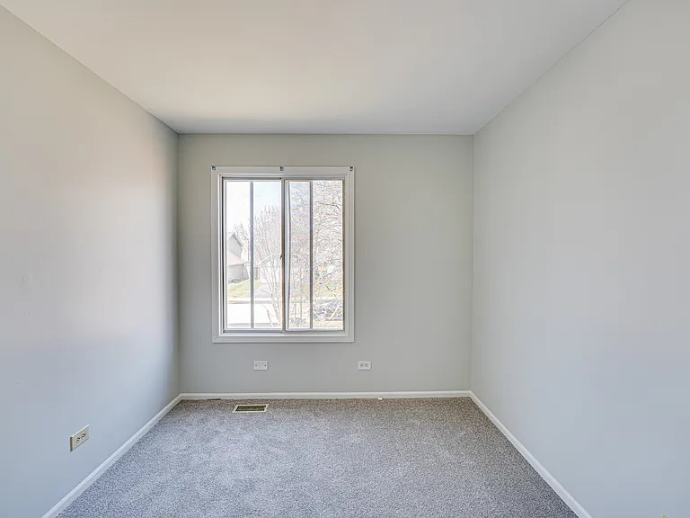 1111 Brunswick Ln — Photo 11