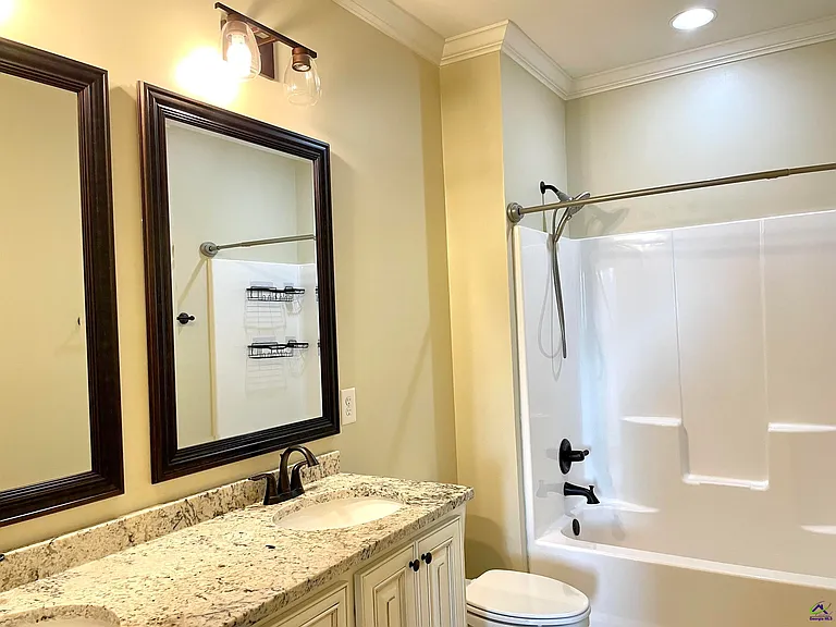104 Kloe Ct — Photo 26