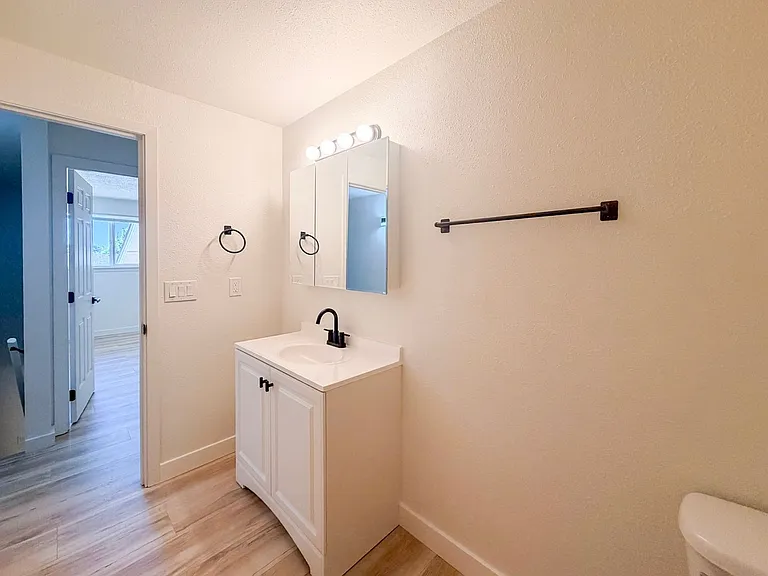 4507-4517 Boulder Dr SE — Photo 16