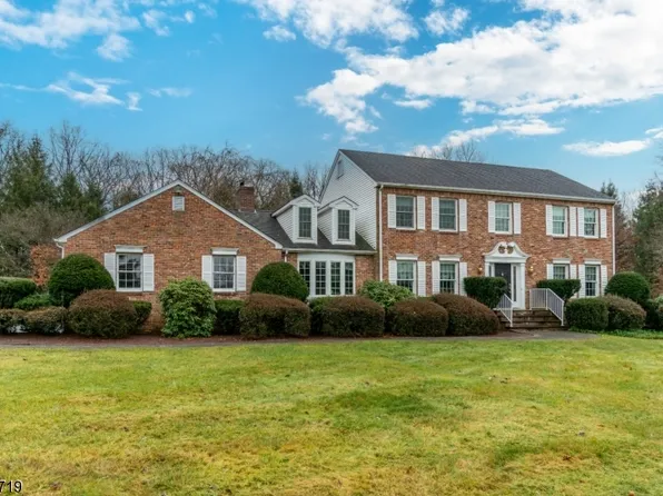 8 Edna Horn Dr, Delaware Twp., NJ 08559