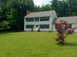 16 Bradford Cir, Hillsborough, NH 03244