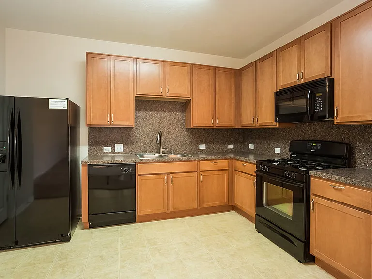 8119 Almera Falls Dr — Photo 6