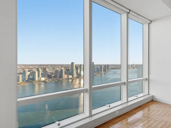 845 United Nations Plaza image 9 of 50