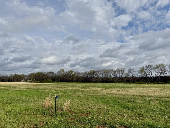 3rd image of 2483 Taylor Ln Lot 2