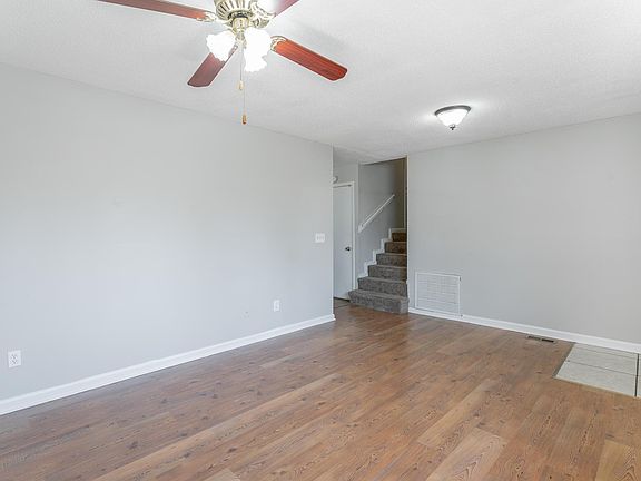 4th image of 1613 N Chester Rd