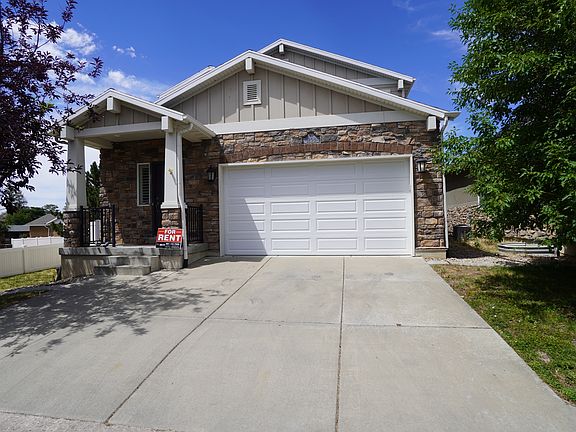 2nd image of 1203 E Roma Dr