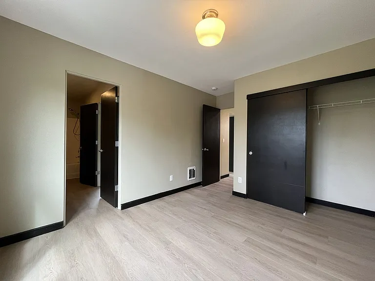 13758 SE Linden Ln — Photo 35