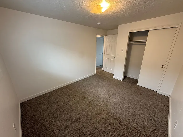 911 E Indiana Ave Apartments! — Photo 9