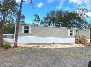 202 Hideaway Ln, Georgetown, FL 32139
