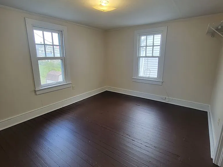 362 Tolbert Ave — Photo 2