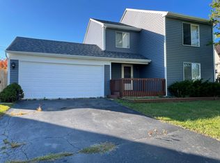 12 Ash Ct, Streamwood, IL 60107