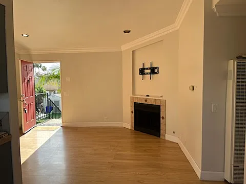 2 bed, 653 sqft, $2,500 — Photo 3