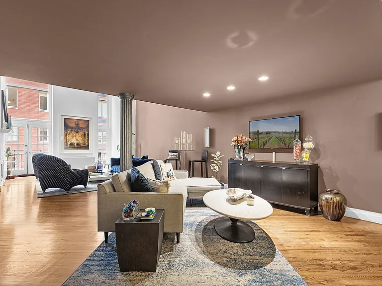 121 W 20th St #2D — Photo 5