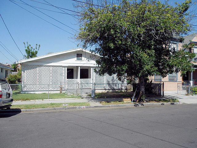 1st image of 235 N Westlake Ave #2