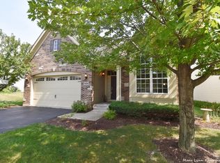 1255 Everwood Ct, Aurora, IL 60505