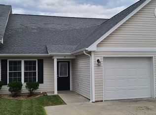 18 Paige Dr #1, Staunton, VA 24401