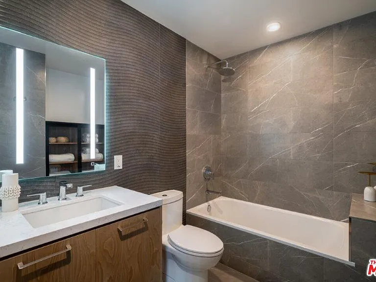 400 S Broadway Ave #809 — Photo 5