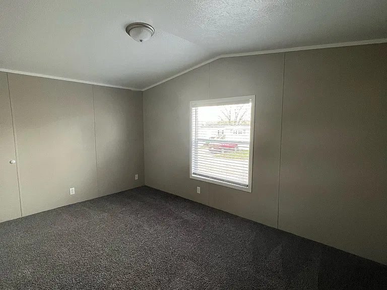 Five Seasons Davenport — Photo 17