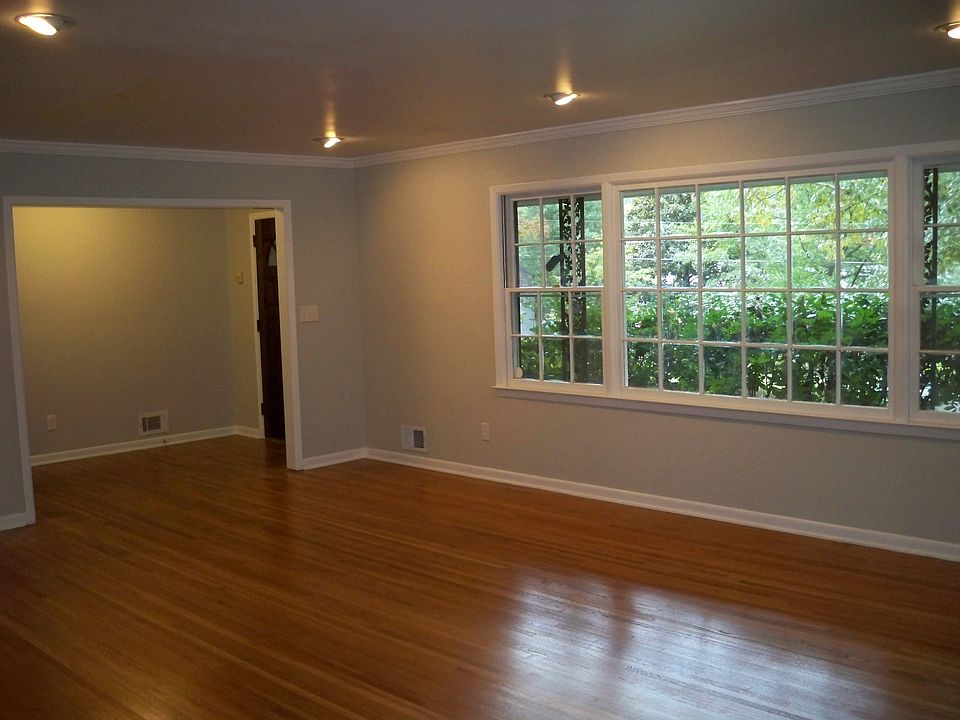 Living Room Area 1