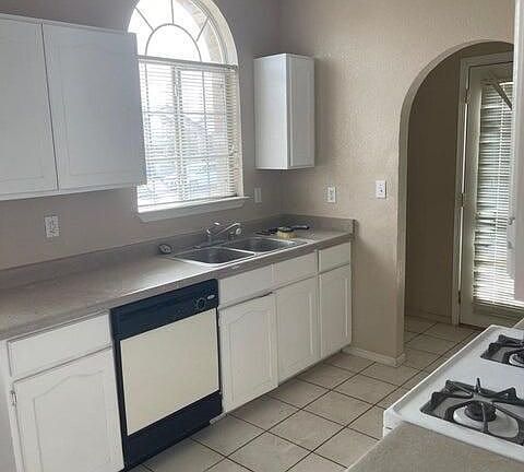 2nd image of 11933 Royal Woods Dr