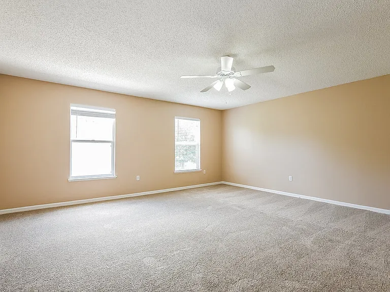 1113 Benan Ct — Photo 10