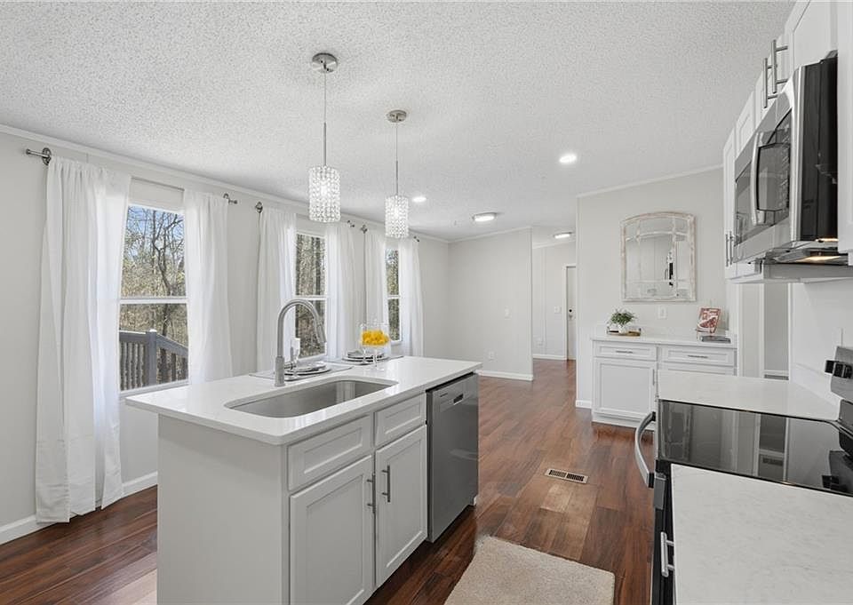 1st image of 67 Forest Lake Circle Rd