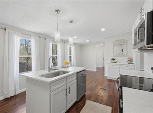 67 Forest Lake Circle Rd, Pendergrass, GA 30567