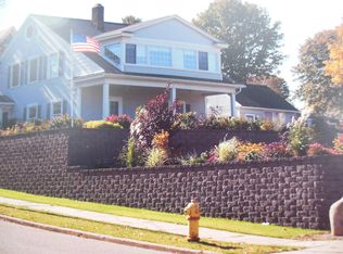 1027 N Front St, Marquette, MI 49855