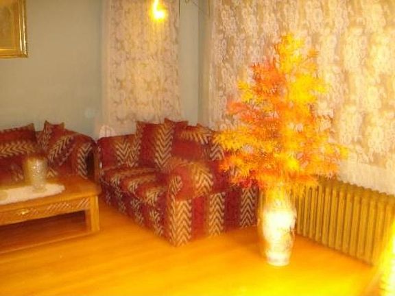 5th image of 5637 N Moody Ave