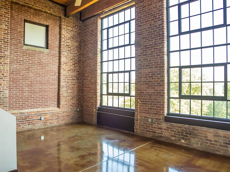 Mayfair Lofts — Photo 10