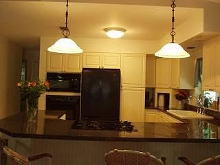 3rd image of 206 Lake Rd