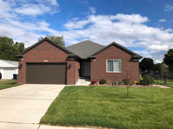 41928 Saal Rd, Sterling Heights, MI 48313