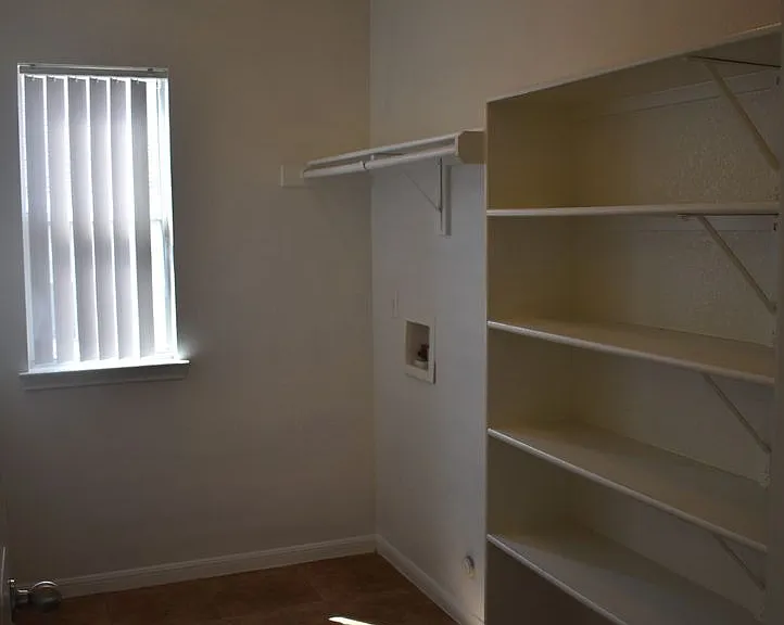 509 Lakota Ln — Photo 15