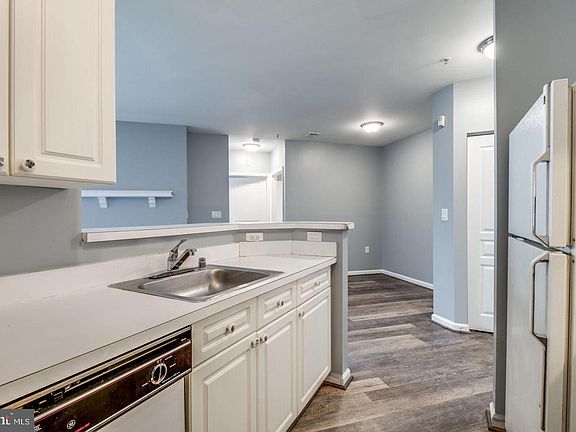 4th image of 12919 Alton Sq APT 309