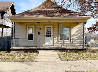 1104 E St, Fairbury, NE 68352