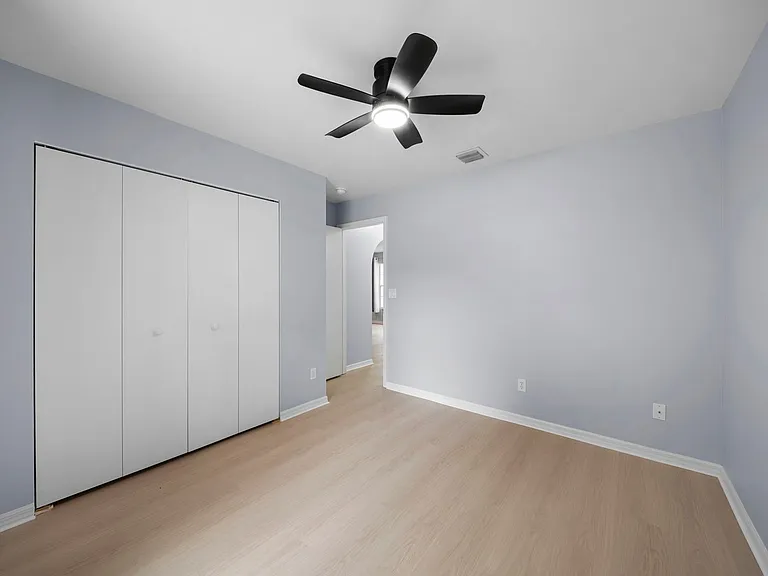 15624 Sunny Crest Ln — Photo 26
