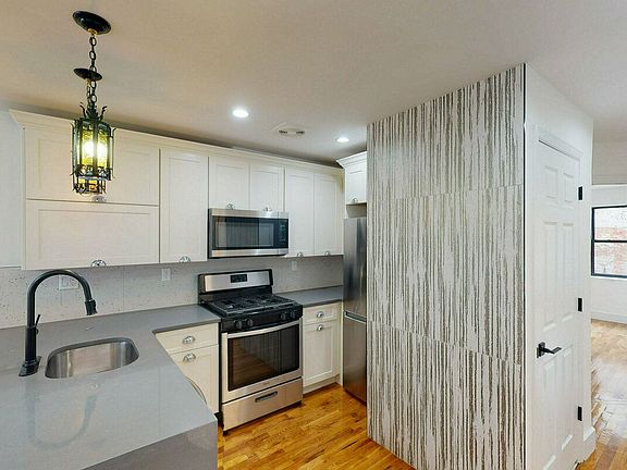 5th image of 645 Halsey St #1A