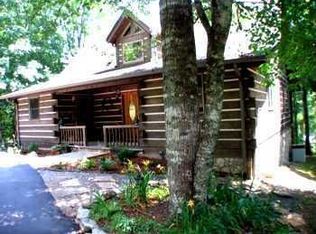 352 Ponderosa View Dr, Franklin, NC 28734