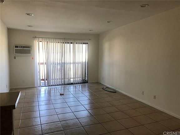 4th image of 20234 Cantara St Unit 336