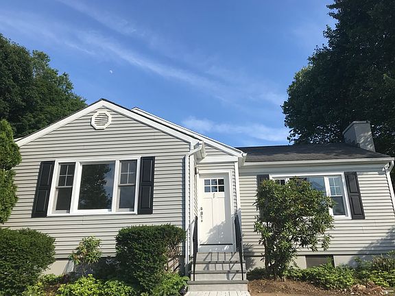 2nd image of 1 Lawrence Ave