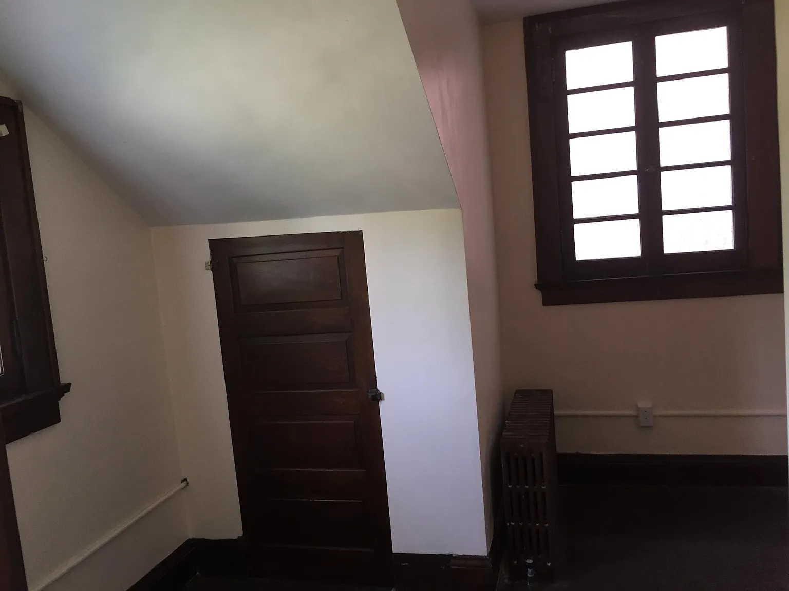 1 bed, 920 sqft, $975 — Photo 3