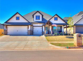 19113 Grove Pkwy, Edmond, OK 73012