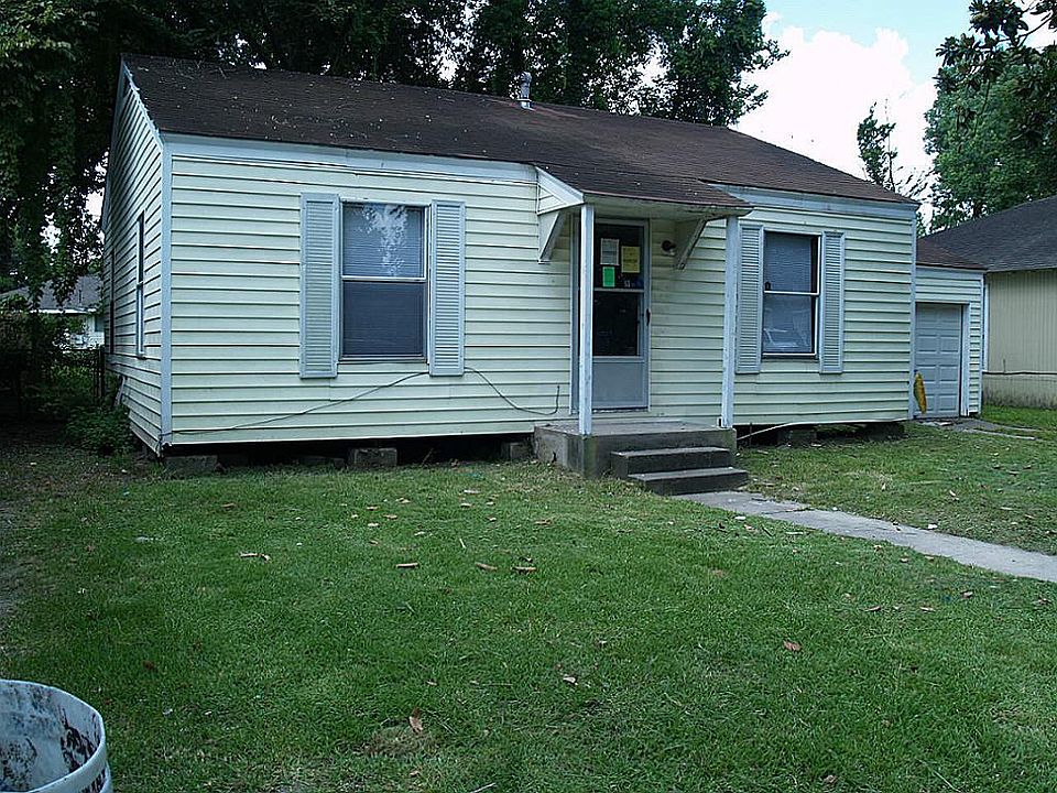 1st image of 2003 4th St