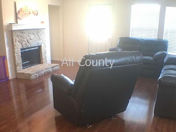 4th image of 5808 Fantail Dr