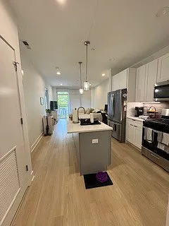 3355 N Southport Ave #2F — Photo 11