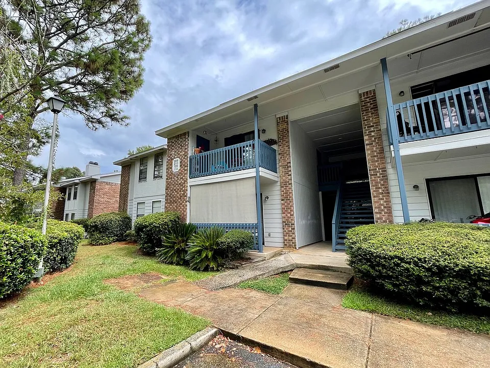 6040 Grelot Rd #110